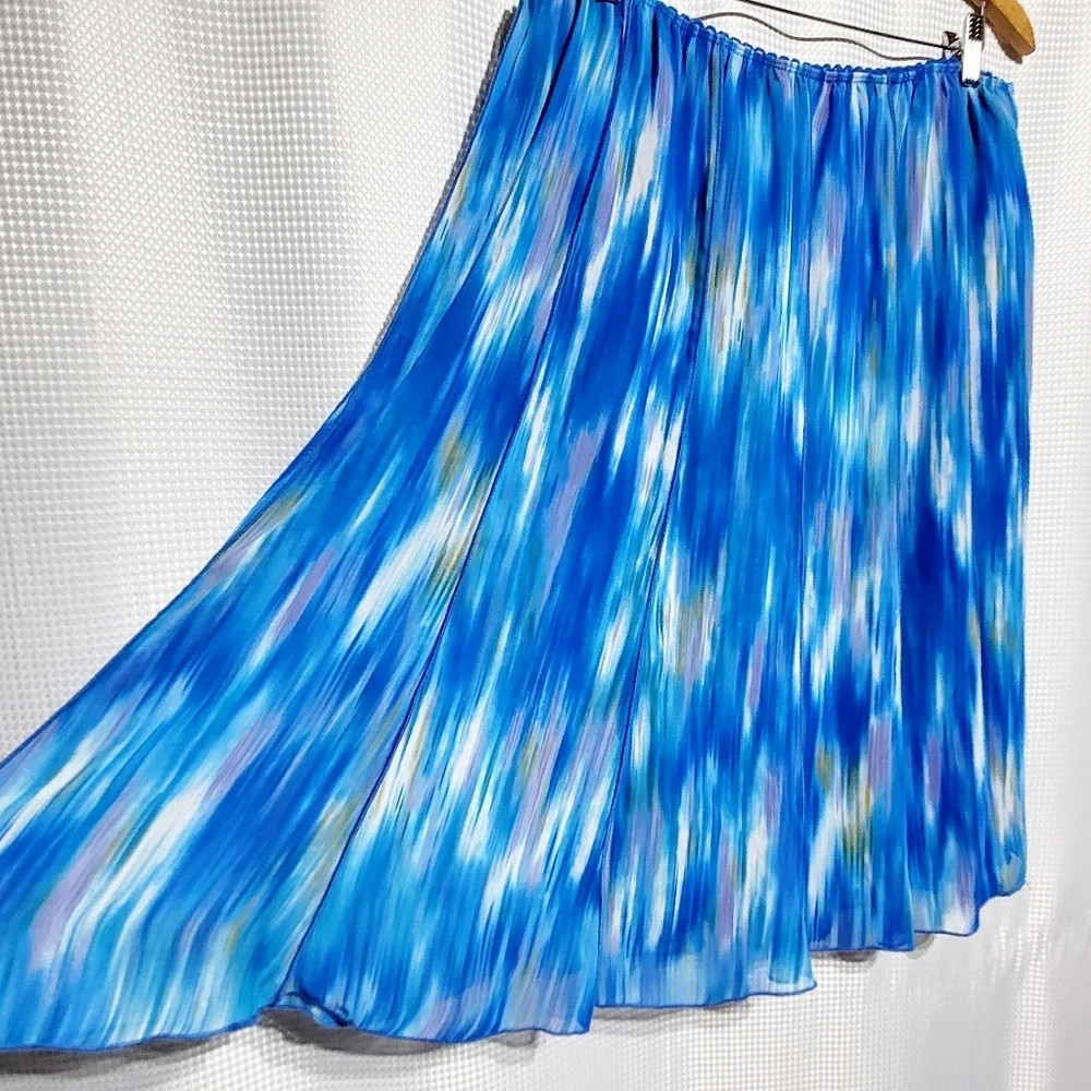 Dressbarn Blue White Purple 12 Panel Skirt (18/20) - Picture 2 of 8